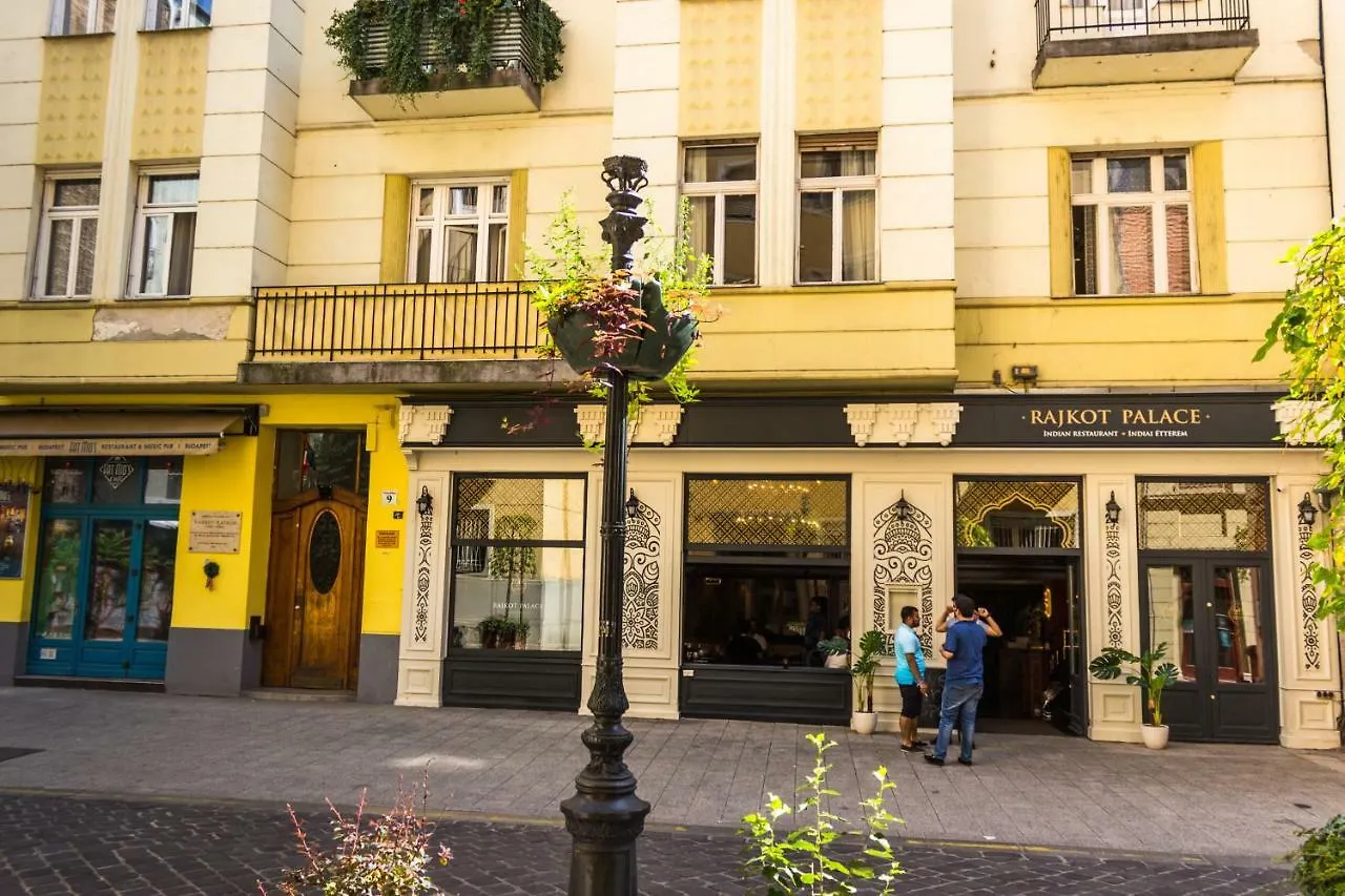 Premium Serviced Residences- Nyari Pal Utca Budapest 0*,  Hungary
